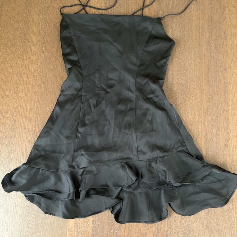 Elegant Black Sleeveless Dress